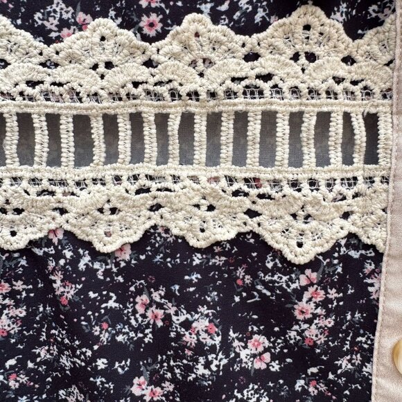 Vintage-Inspired Womens Floral Patchwork Tiered Layered Tunic Top Lace Trim Boho - Picture 10 of 13